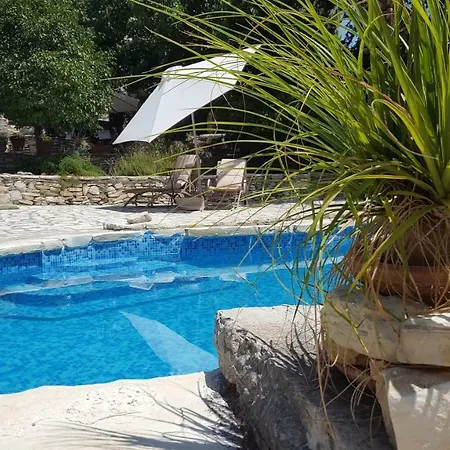 Bed and Breakfast Bougainvillea Αγία Άννα
