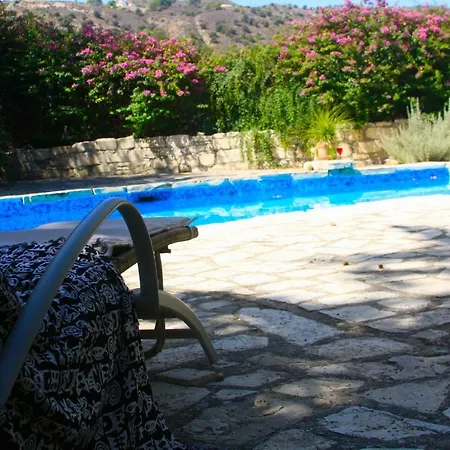 Bougainvillea Αγία Άννα